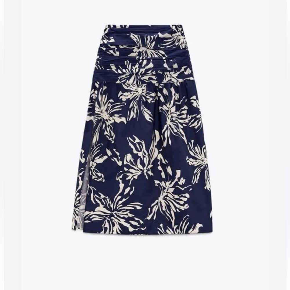 Zara Floral Navy and White Skirt